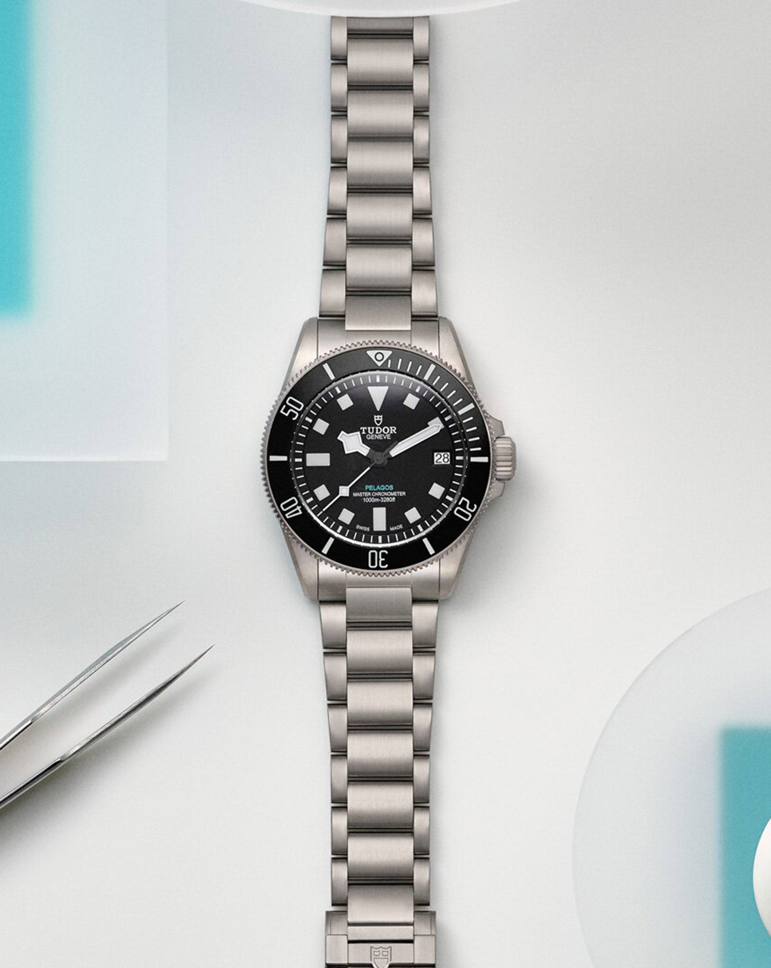 TUDOR Pelagos Ultra, Titanium 3-link bracelet with complimentary black rubber strap