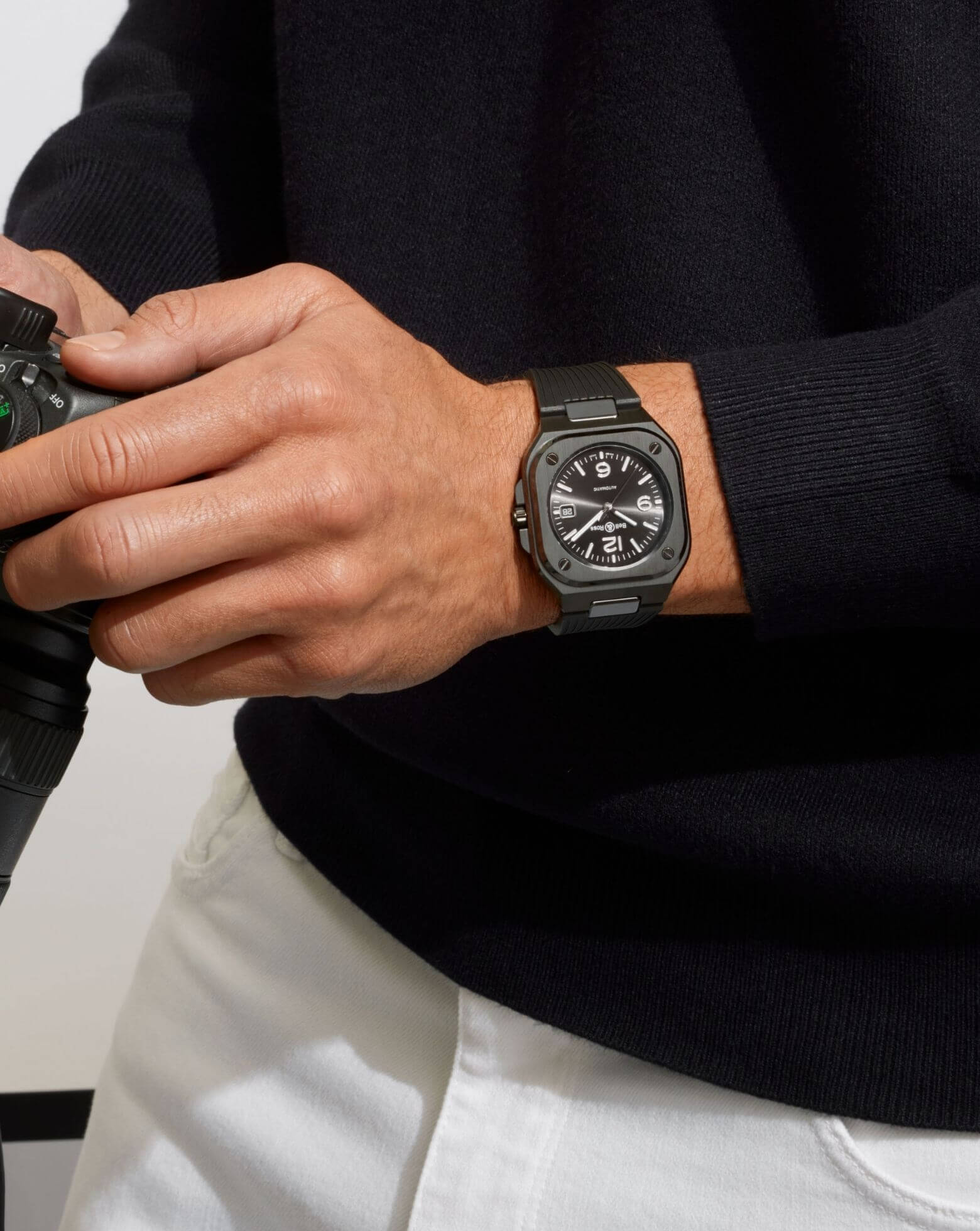 Bell & Ross BR 05 BLACK CERAMIC 41mm, Black Ceramic Case, Black Dial, Black Rubber Strap