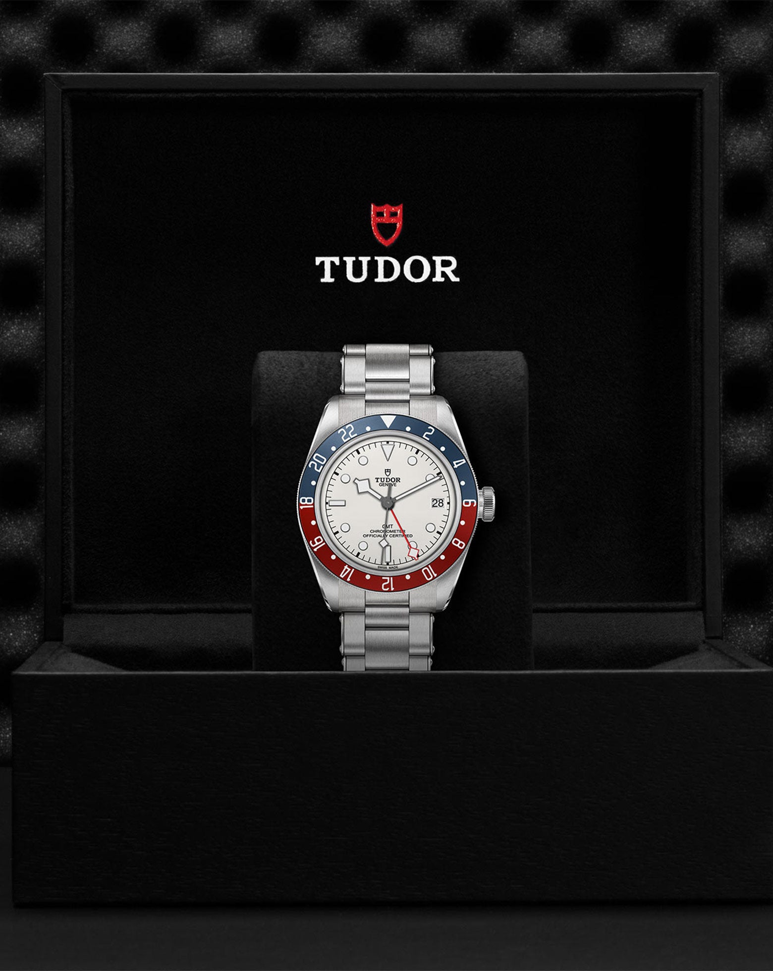 TUDOR Black Bay GMT 41mm, Steel Case, Rivet Steel Bracelet